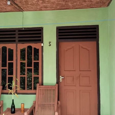 Wisma Batu Mandi Bukit Lawang Exterior photo
